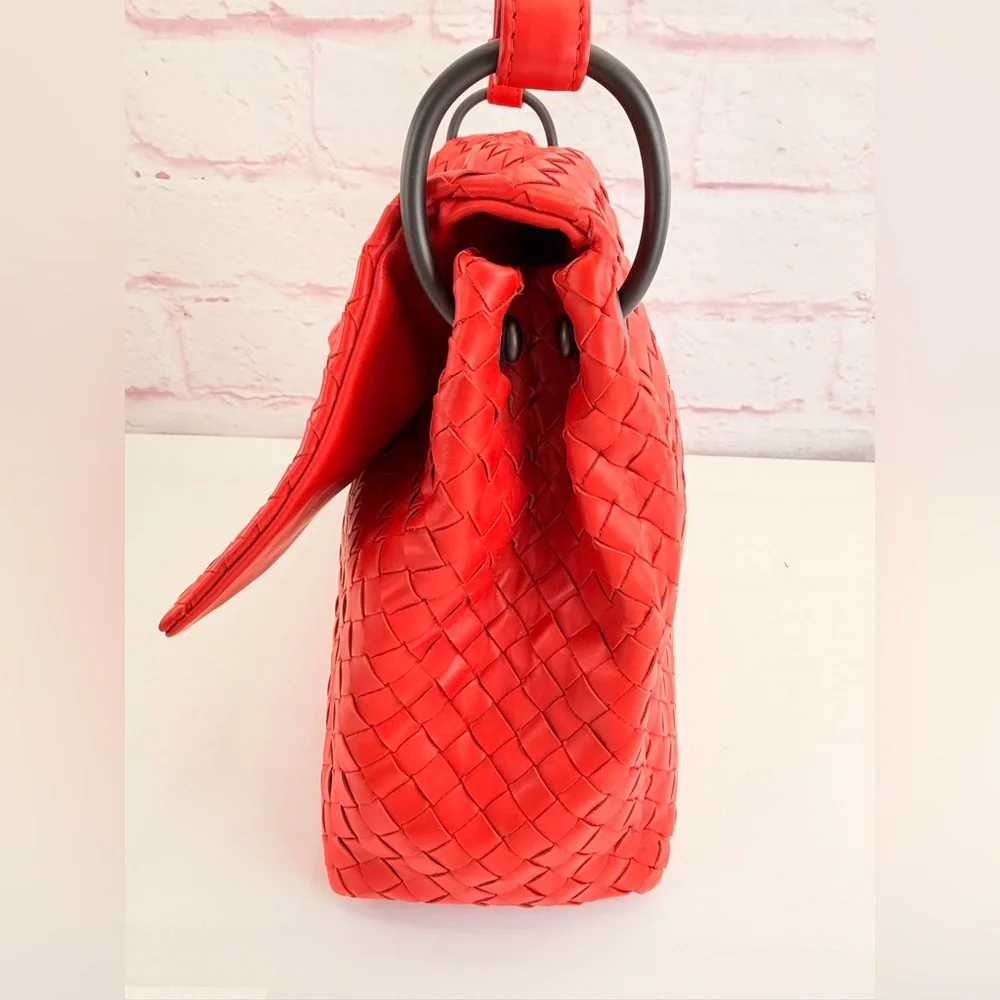 Bottega Veneta Intrecciato Leather Red Flap Shoulder Bag - Picture 5 of 16